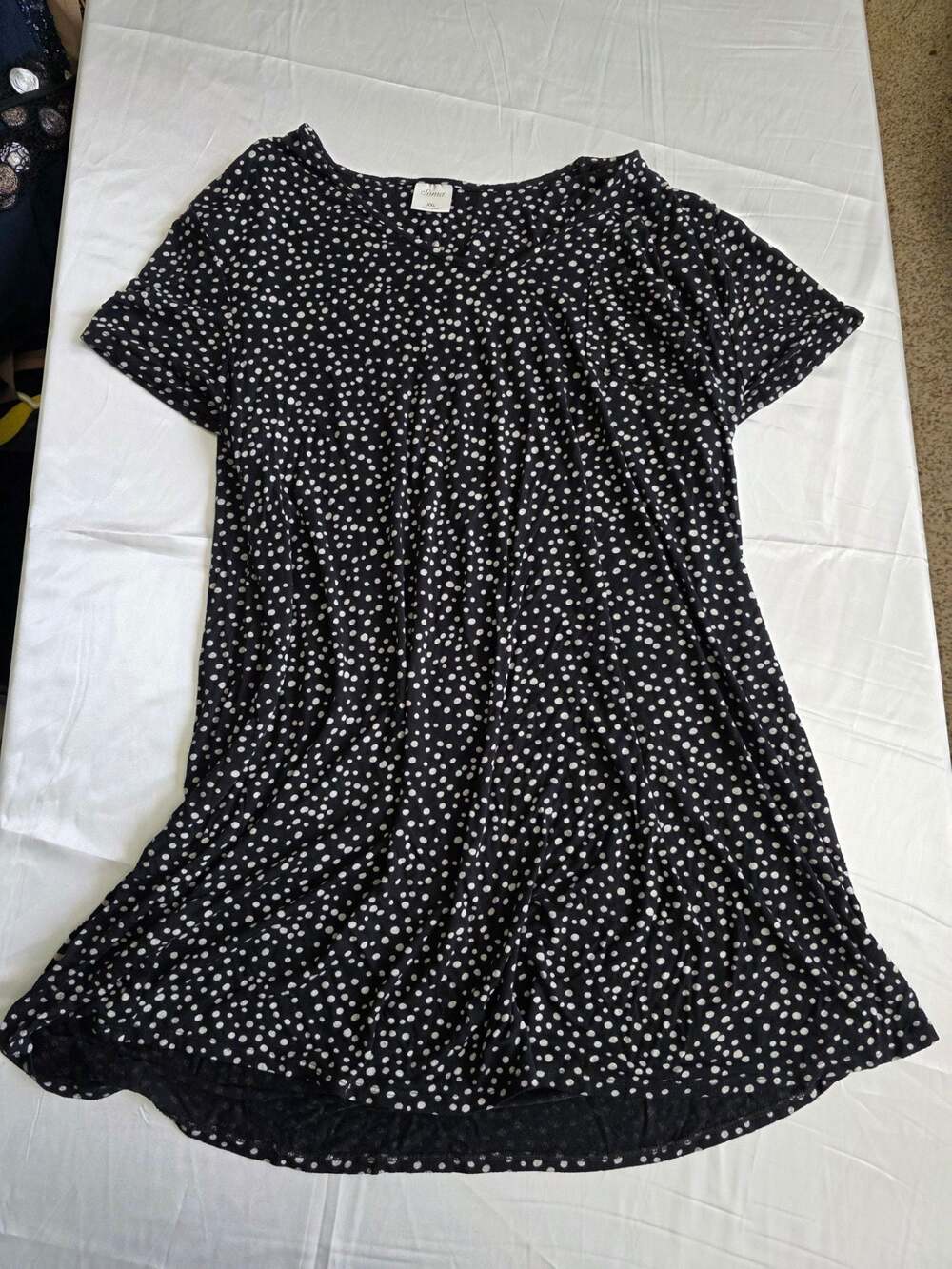 Soma Black and White Polka Dot Short Sleeve V-Neck Nightgown XXL